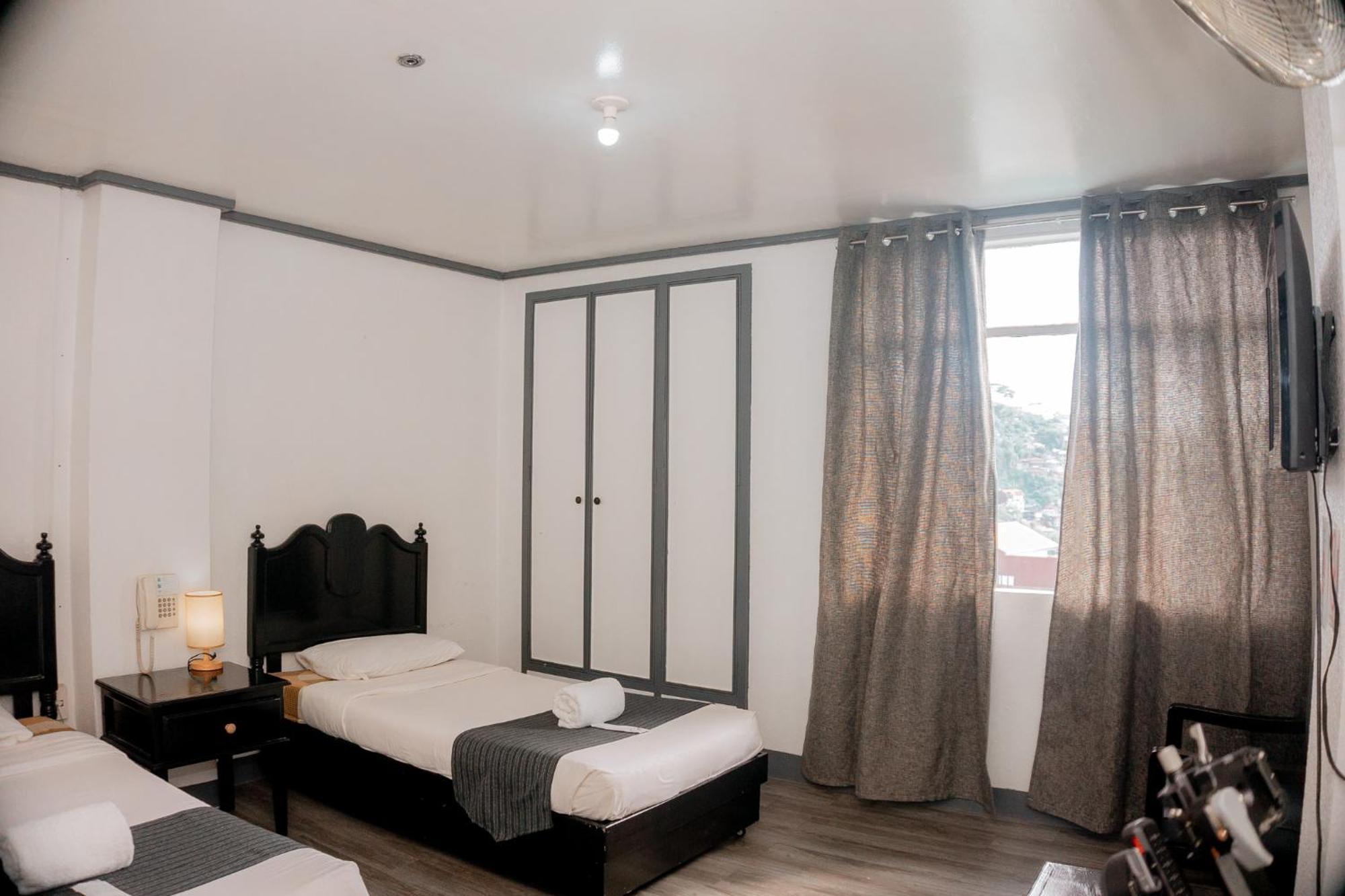 Mount Crest Hotel Baguio City ภายนอก รูปภาพ